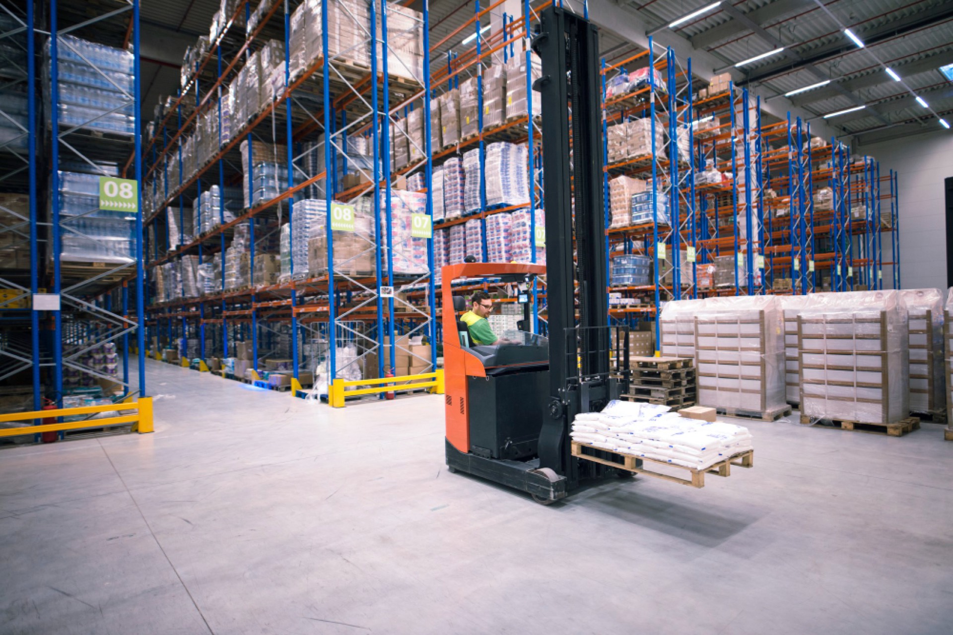 Warehousing & Logistics